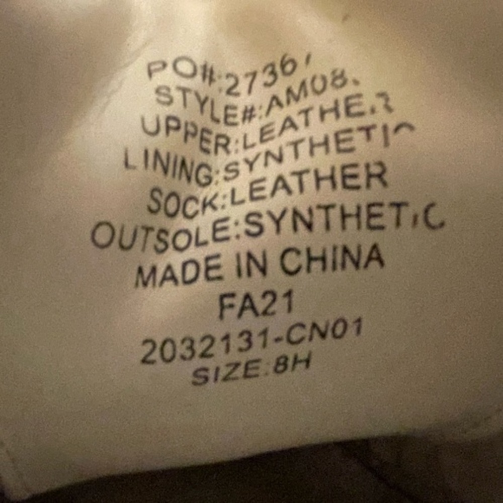 *SOLD* J.Crew Saturday Leather Sneakers with Gold Detail Size: 8.5 - Picture 11 of 13